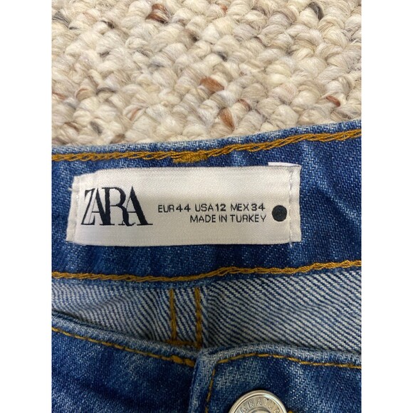 12 Zara High-Rise The 90s Mom Fit Lightly Distressed Rigid - Picture 7 of 9